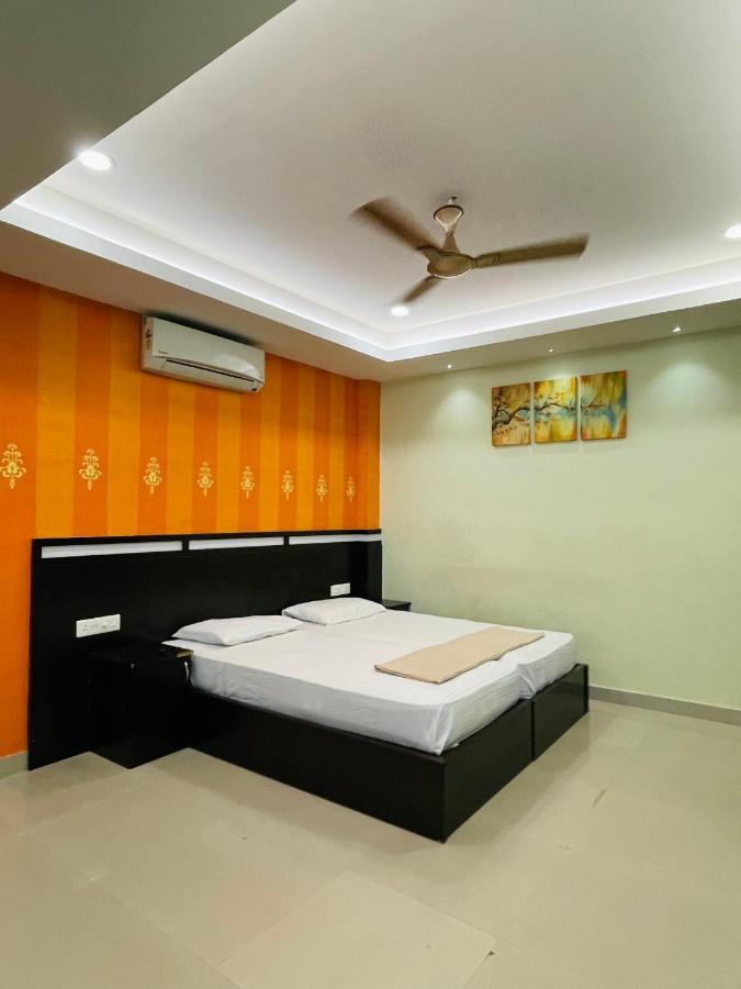 Omar Residency Lodge Kochi