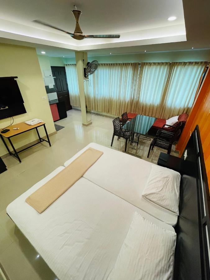 Lodge Omar Residency Kochi