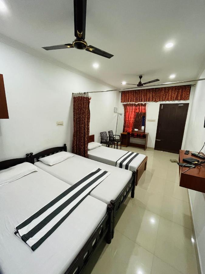 Omar Residency Lodge