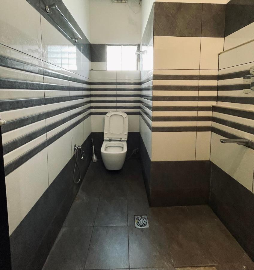 Omar Residency Lodge Kochi