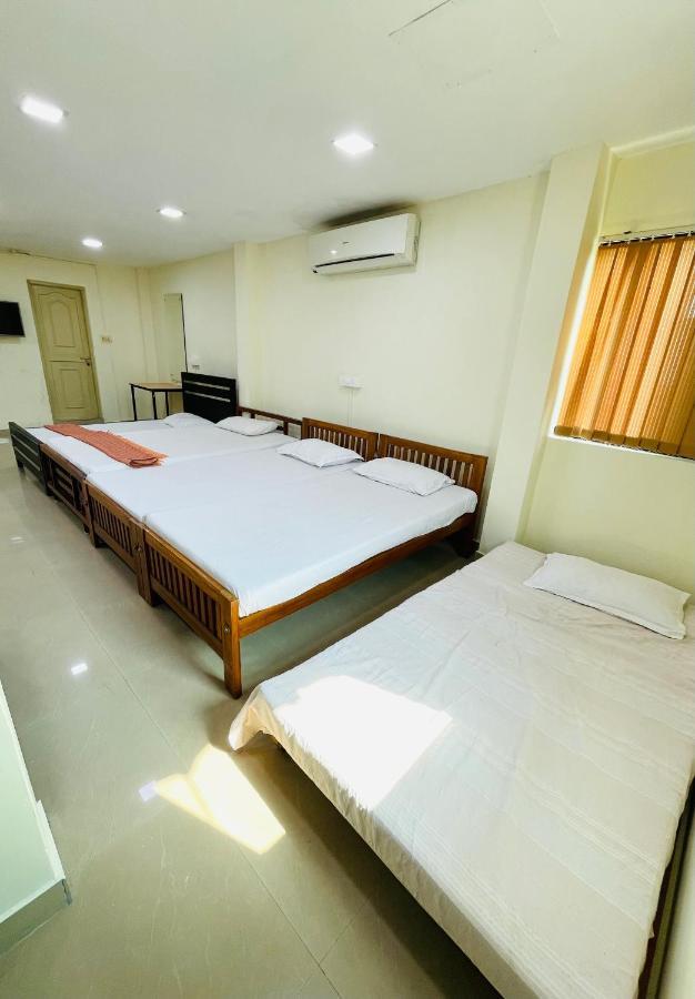 Omar Residency Lodge Kochi