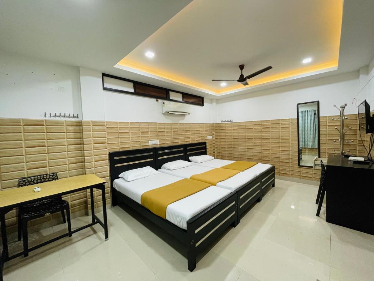 Lodge Omar Residency Kochi