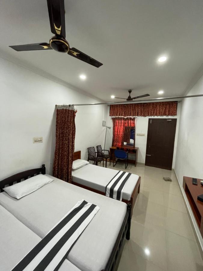Omar Residency Lodge Kochi