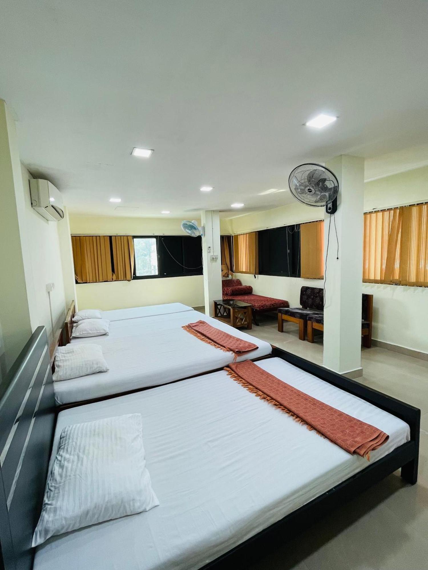Omar Residency Lodge Kochi